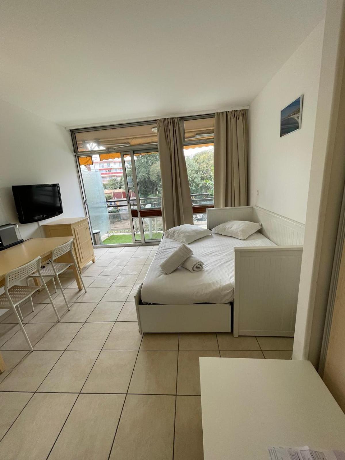 סאן-לורן-דו-ואר 06U - Beautiful Studio In Residence - Swimming Pool And Tennis Court מראה חיצוני תמונה